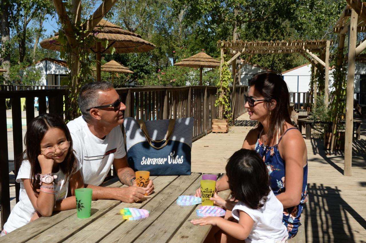 Camping La Dune Vias Esterno foto